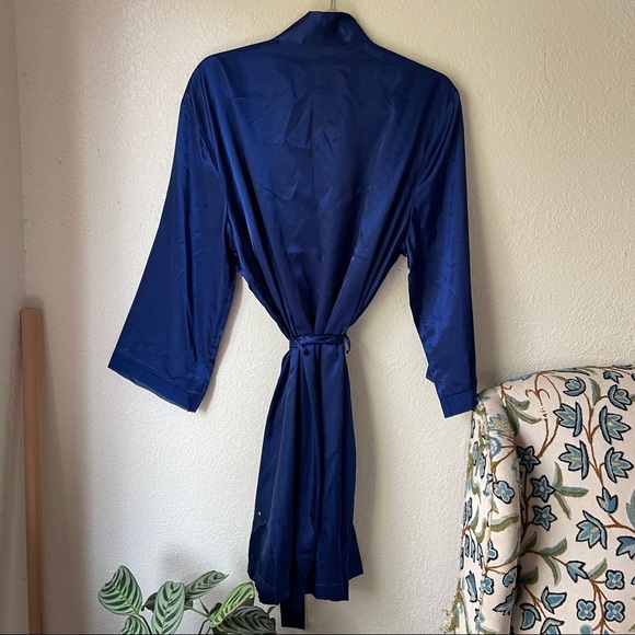 Adonna Robe - Picture 5 of 5